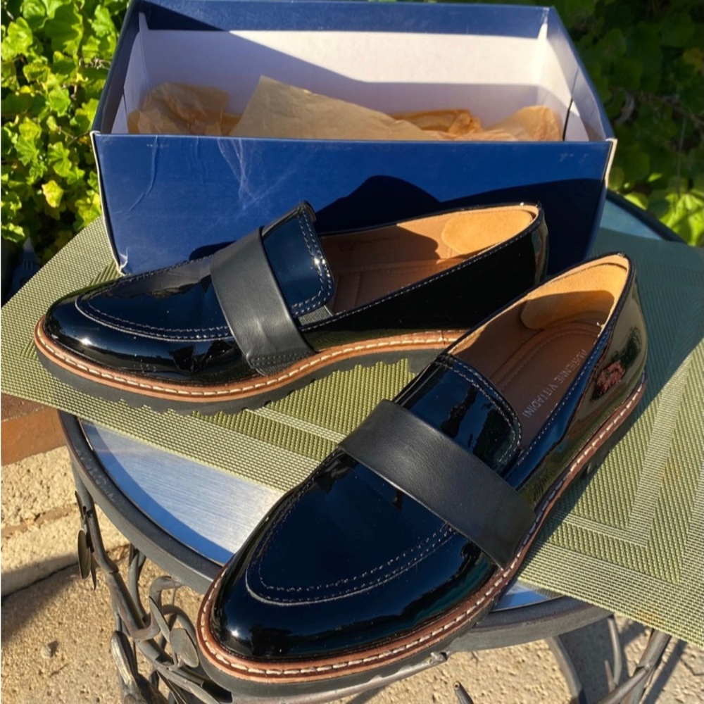 Adrienne Vittadini Loafers.. Brand new with box